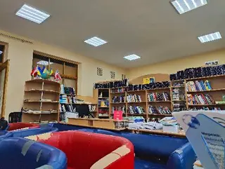 Відділ літератури іноземними мовами ОУНБ ім. І. Франка — фото