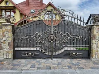 Ковка, ковані вироби та ворота - «Ланцелот» - Івано-Франківськ — фото