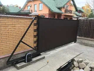 Franko Brama - відсувні (відкатні) ворота, автоматика, гаражні ворота, захисні ролети — фото 3