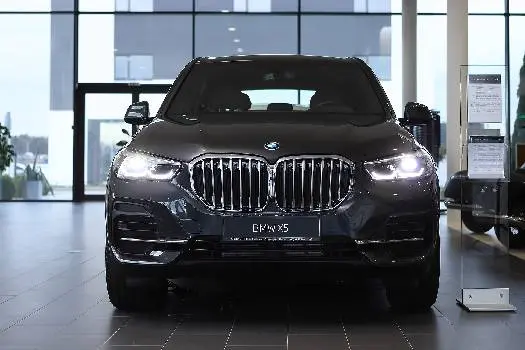 Автосалон BMW "Арія Моторс" — фото 3
