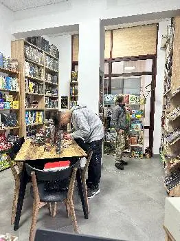 НаСтолі - магазин настільних ігор, коміксів, манги та дитячих книг — фото 3