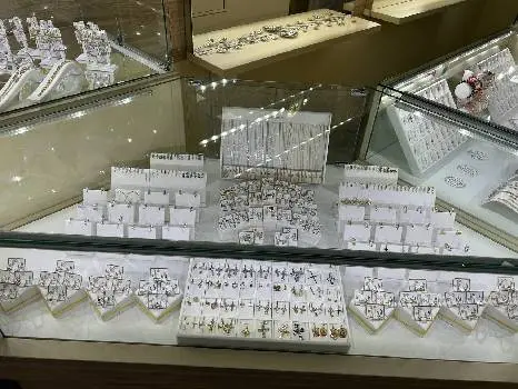 Магазин Столичної Ювелірної Фабрики у Дрогобичі — фото 2