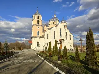 Церква Успіння Пресвятої Богородиці — фото