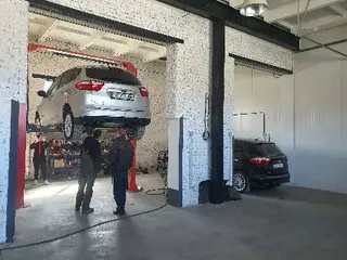 J-point Garage — фото