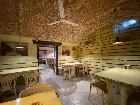 Сімейна ресторація "La Pizza" Безкоштовна доставка піци на дровах та суші — фото 3