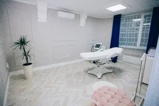 Ю-Laser — Клініка лазерної, апаратної та ін'єкційної косметології — фото