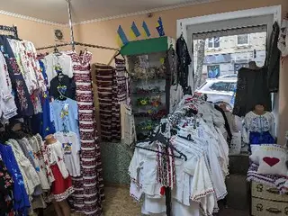 Українські Вишиванки, Файна Фабрика Франі — фото 3
