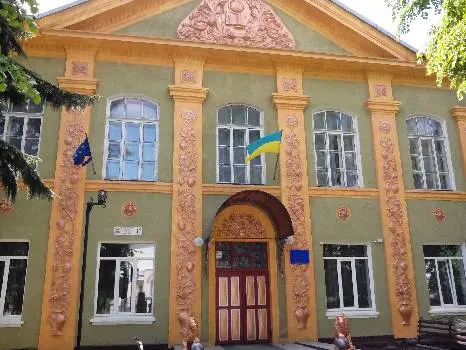 ТНВК «ЗОШ І-ІІІ ступенів - правовий ліцей №2» — фото 2