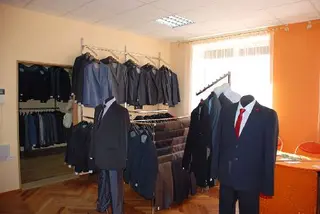 Швейне підприємство "Borenia" - чоловічі костюми, куртки, камуфляж, військова форма у Тернополі — фото