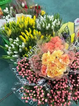 Royal Flowers - доставка квітів на Микулинецькій — фото 3