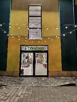 Floriya.market - квітковий маркет — фото