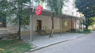 Магазин "Знак Якості" — фото