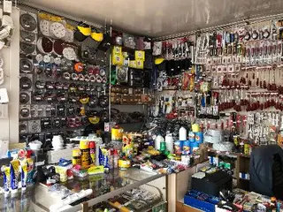 "Світ Інструменту" - Ручний інструмент, шурупи, болти, господарські товари — фото 2