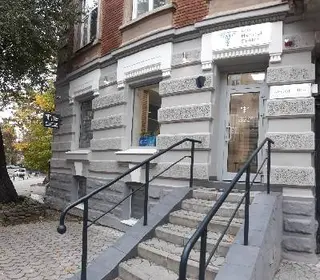 Lviv Medical Center LMC. Лазерна корекція зору. Лікування катаракти та глаукоми — фото