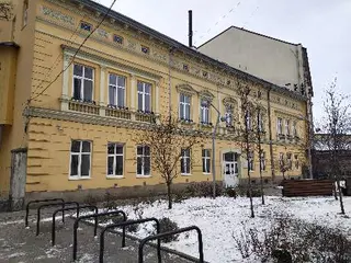Поліклінічне відділення КНП 1-ї міської поліклініки м.Львова — фото