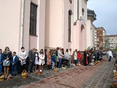 Церква Святого Священномученика Йосафата УГКЦ — фото 3