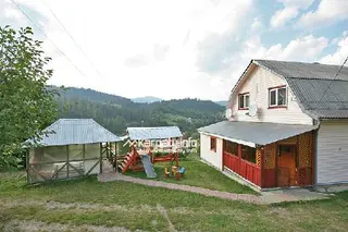 Під гіркою — фото