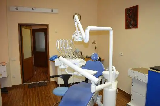 Стоматологія Камелія ( Camellia Dental Clinic ) — фото 2