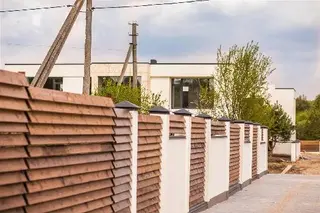 Riviera, Клубне містечко — фото 5