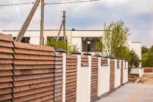 Riviera, Клубне містечко — фото 5