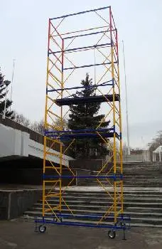 Сандра ПП / Будівельні риштування, Вишки-тури, Алюмінієві розсувні драбини, риштовка — фото