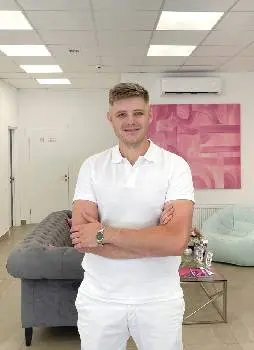 ONE TWO SMILE Інноваційна клініка стоматології та косметології — фото 4