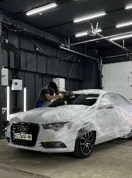 Блиск Авто Автоскло Ремонт Заміна Полірування Тонування Фар Авто Скла Детейлінг — фото