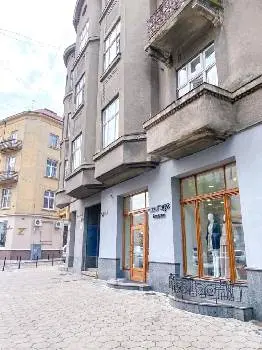 Courage Boutique | магазин брендового одягу Львів | Ami Paris, Zimmermann, Golden Goose, IENKI IENKI, Nina Ricci — фото 3