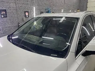 Блиск Aвтo Солонка Тонування Ремонт Скла Заміна Полірування Авто Фар Перетяжка Стелі Детейлінг — фото