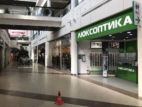 Люксоптика | Перевірка зору, магазин оптики в ТРЦ Вікторія Гарденс — фото 2