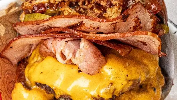 Epic Cheeseburger Cafe — фото 5
