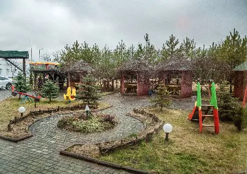 Пансіонат для літніх людей - 100-ліття Раковець — фото 2