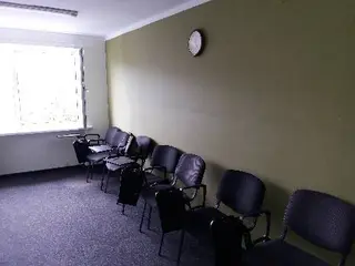 Школа англійської мови "Профі-Центр" — фото