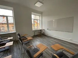 English HUB Курси англійської у Львові — фото