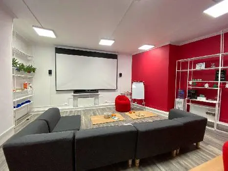 English HUB Курси англійської у Львові — фото 2