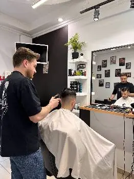 MUZYKA BARBERSHOP — фото