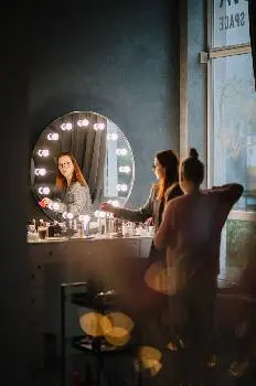 Курси макіяжу Women’s Beauty Academy — фото