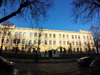 Львівська академічна гімназія при НУ «Львівська політехніка» — фото 5