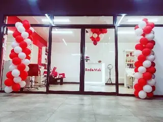 Студія краси Red Mak для дорослих і дітей — фото 2