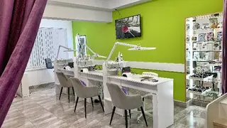 Студія манікюру Анни Цап AT Nail Studio — фото