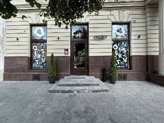 OSTRIV LVIV — магазин одягу, взуття та аксесуарів. — фото