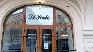 DIforte: брендовая одежда и обувь Trussardi, HUGO, TWIN SET — фото 4