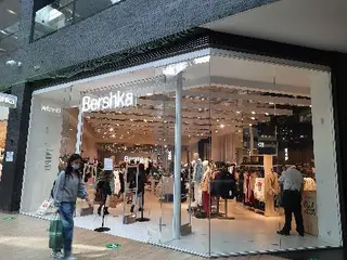 Bershka — фото