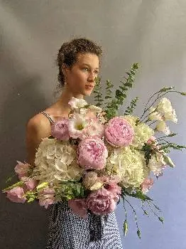 Diana flowers - квіти на любе свято — фото