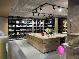 Date квіти та подарунки — фото 5