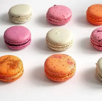 Cafe Mon Ami macarons — фото 5