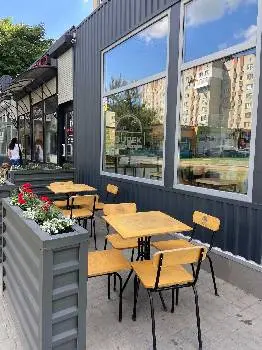 BUREK / БУРЕК - чебуреки та пиво у Львові — фото