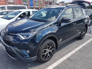 LeoDrive - оренда авто — фото