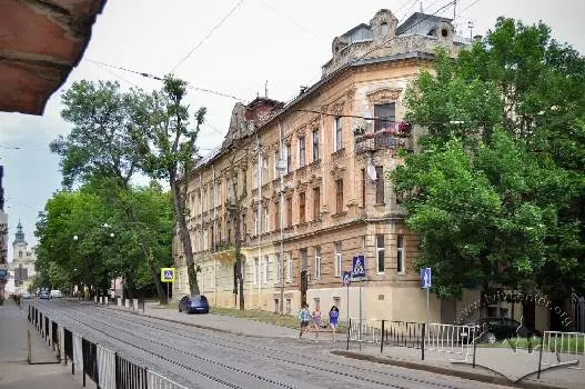 Оренда нежитлових приміщень у Львові для бізнесів ТзОВ "ДУБЛІН" — фото 2