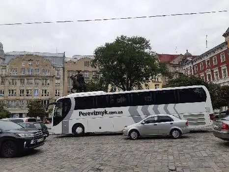 Pereviznyk.com.ua - Автобусні перевезення. Прямий рейс Львів-Краків аеропорт — фото 4